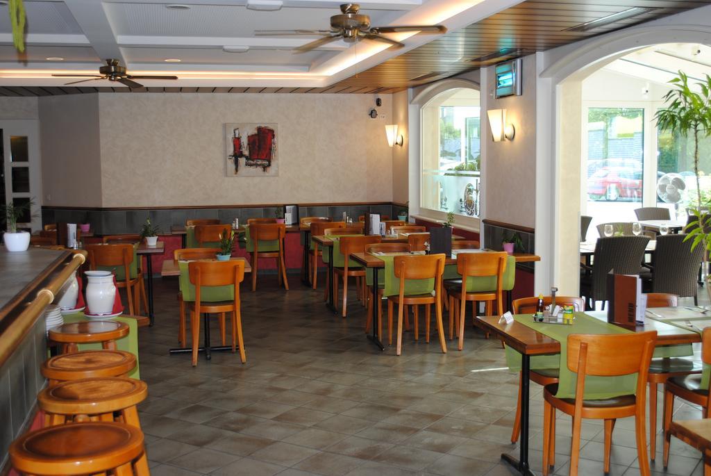 Motel - Hotel La Poularde Romont Экстерьер фото