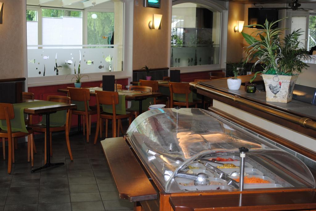 Motel - Hotel La Poularde Romont Экстерьер фото